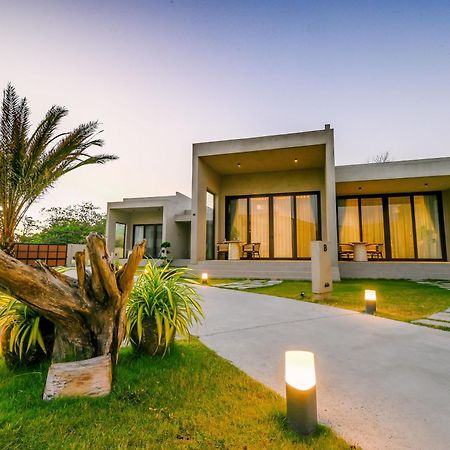 Tana Beach Villas 리안 외부 사진
